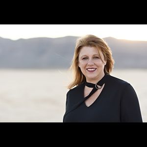 Meet your Posher, Mollie